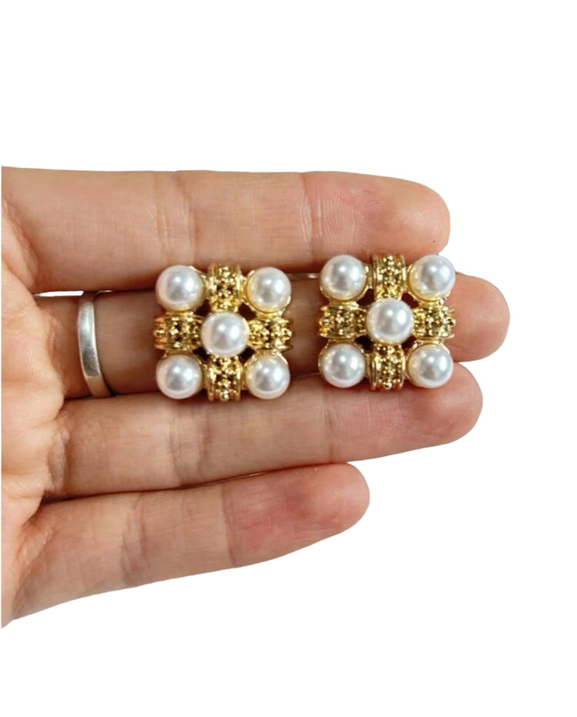 Multi Pearl Stud Earrings - House of Barvity