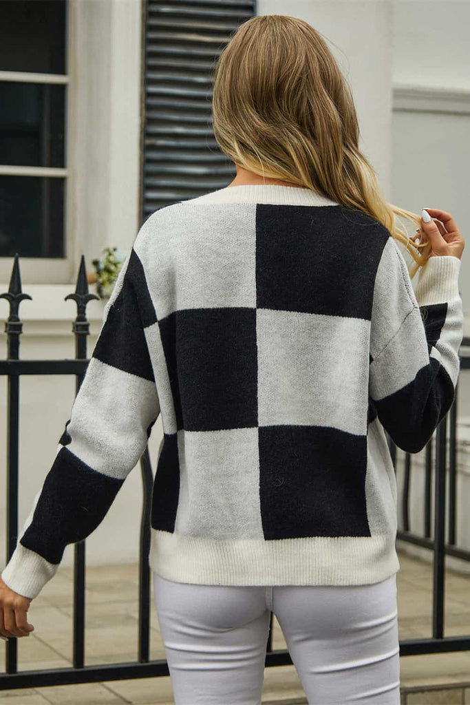 Duo Checkered Cardigan - House of Barvity