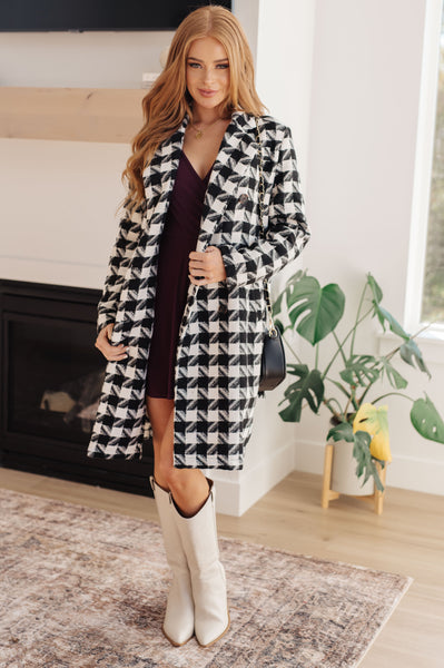 Monochromatic Moment Houndstooth Coat - House of Barvity